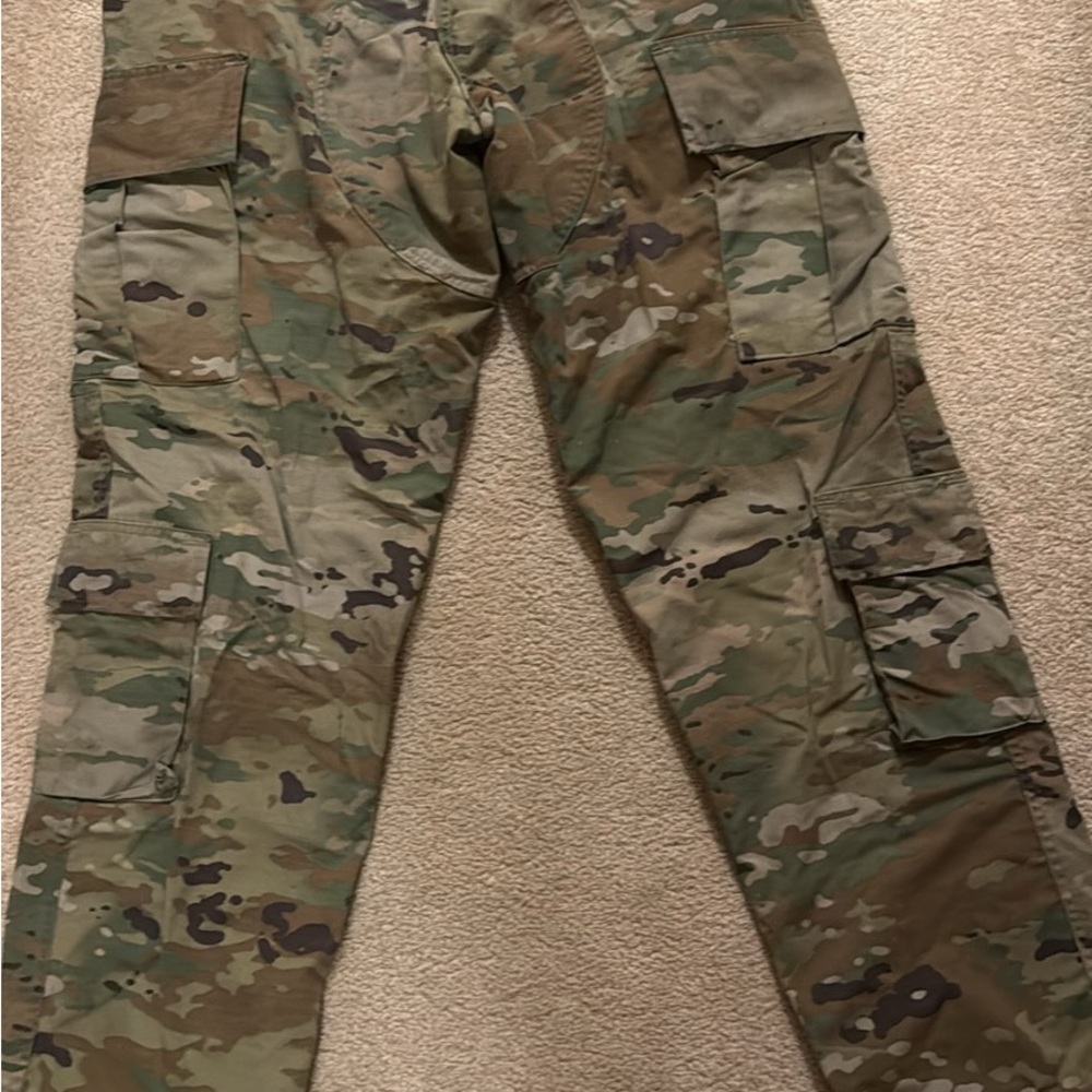 U.S. Army Camouflage Combat Pants - Picture 2 of 6